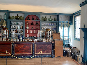 Hugh Mercer Apothecary Shop