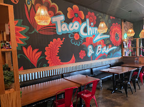 Taco Chinoz & Bar